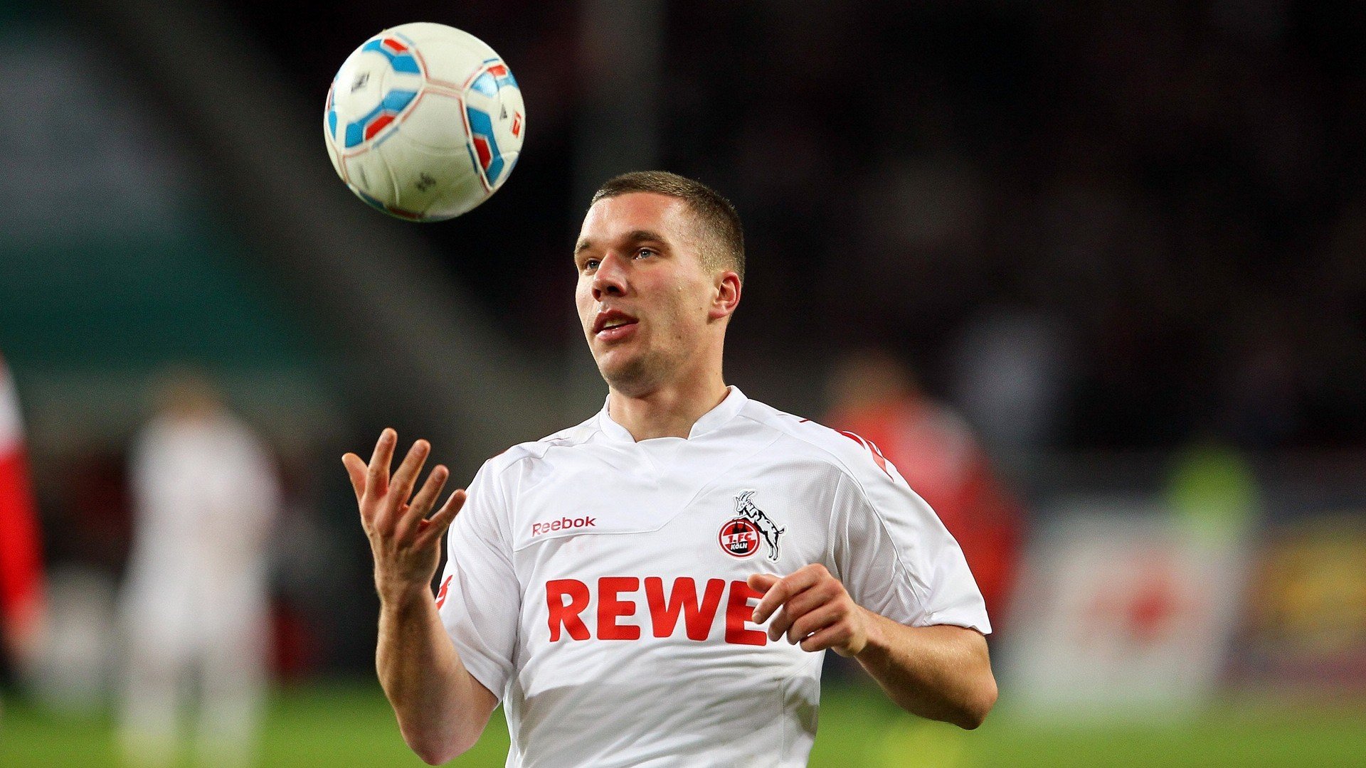 WRC阿塞拜疆站：山岚险路上的巅峰对决，阿塞拜疆f1